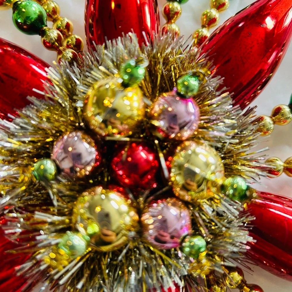 Tree topper Vintage repurposed Colorful Holiday Christmas tree topper - Picture 2 of 8